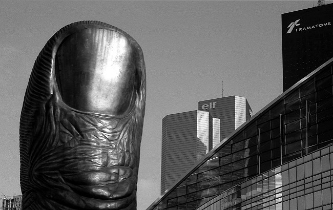 Pouce de défense